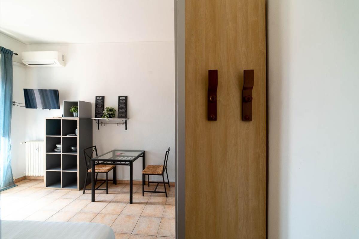 Hbhall Residenze Darsena มิลาน ภายนอก รูปภาพ